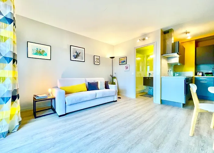 Echappee Chic - Balcon - 150 M Casino & Daire *